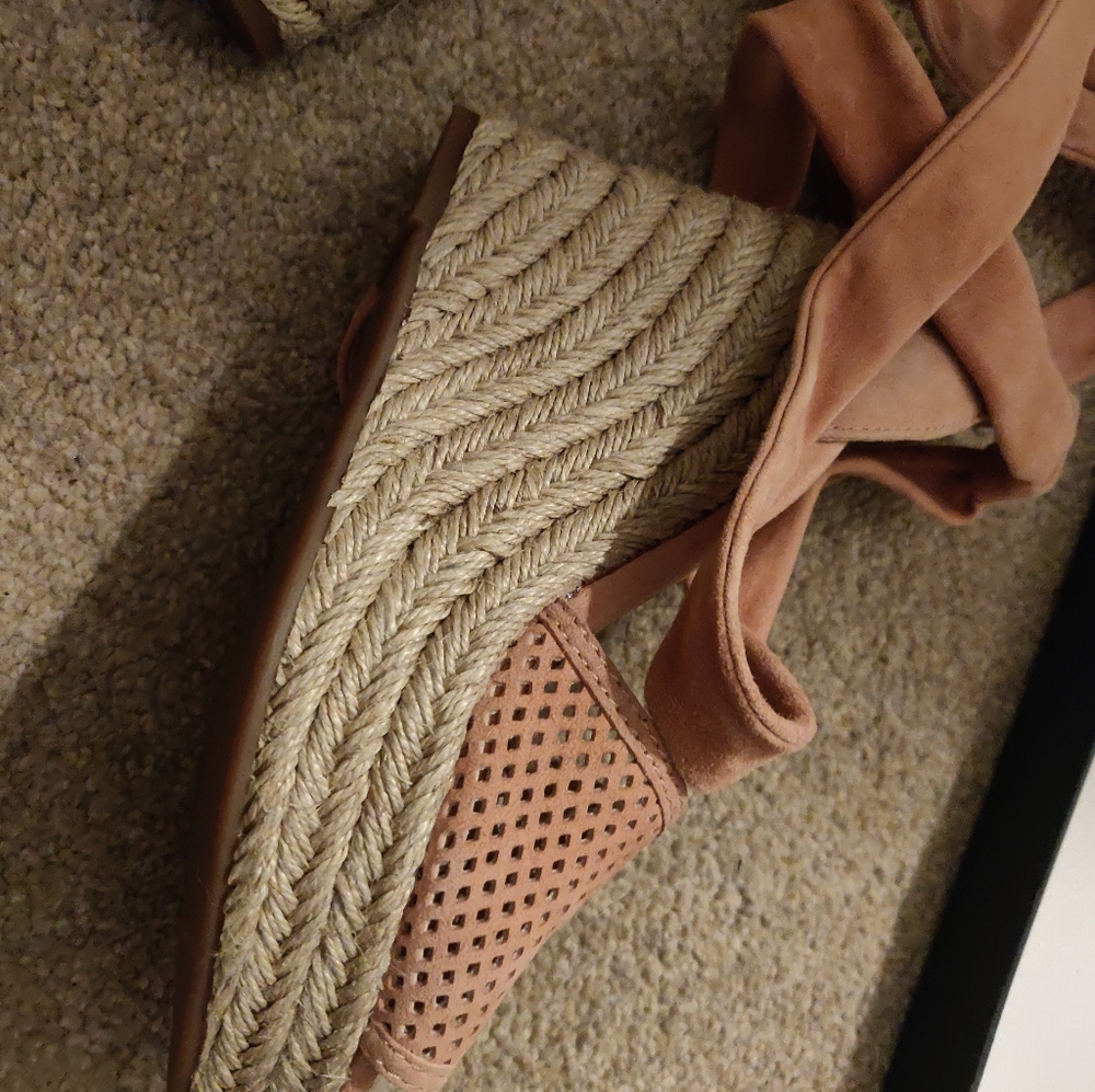 Wedges - Picture 5 of 6